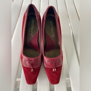 Red faux suede tassel Aerosole’s heels. Size 7.5 M